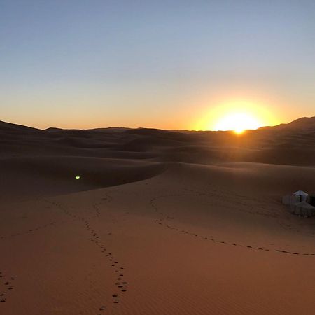 Erg Chebbi Starlight Camp Hotel Merzouga Eksteriør billede